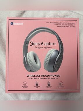New Juicy Couture Wireless Headphones Bedazzled Gems Black Bluetooth Electronics
